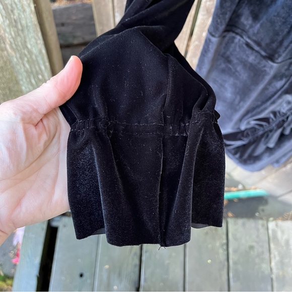 SukiSo Short Ruffle Black Velvet Wrap Dress Sz L - Picture 9 of 15